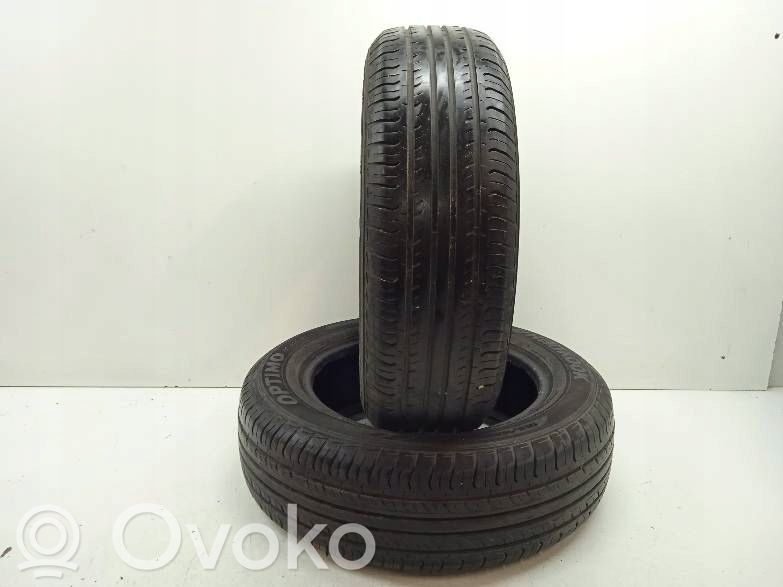 Volkswagen PASSAT B5 Neumático de verano R15 