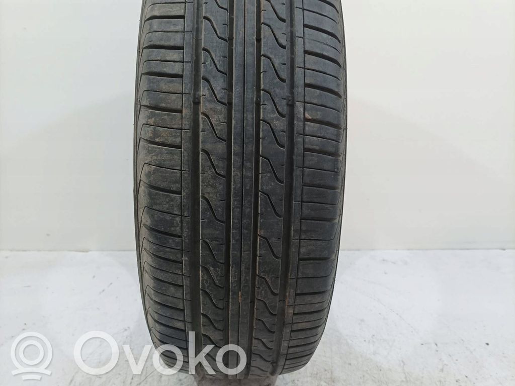 Volkswagen PASSAT B5 Opony letnie R15 