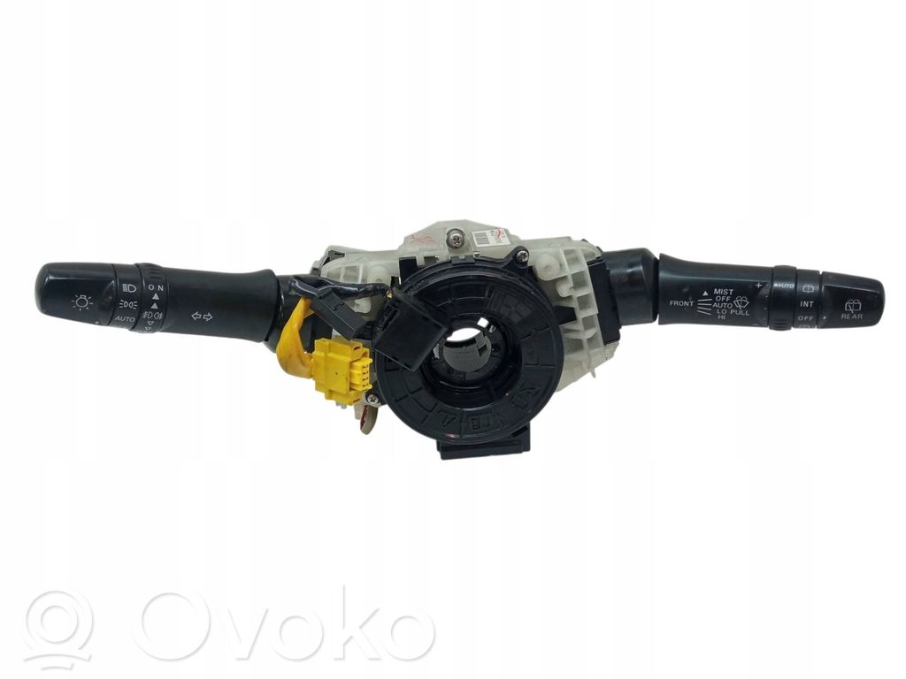 Mitsubishi Lancer VIII Interruptor/palanca de limpiador de luz de giro 