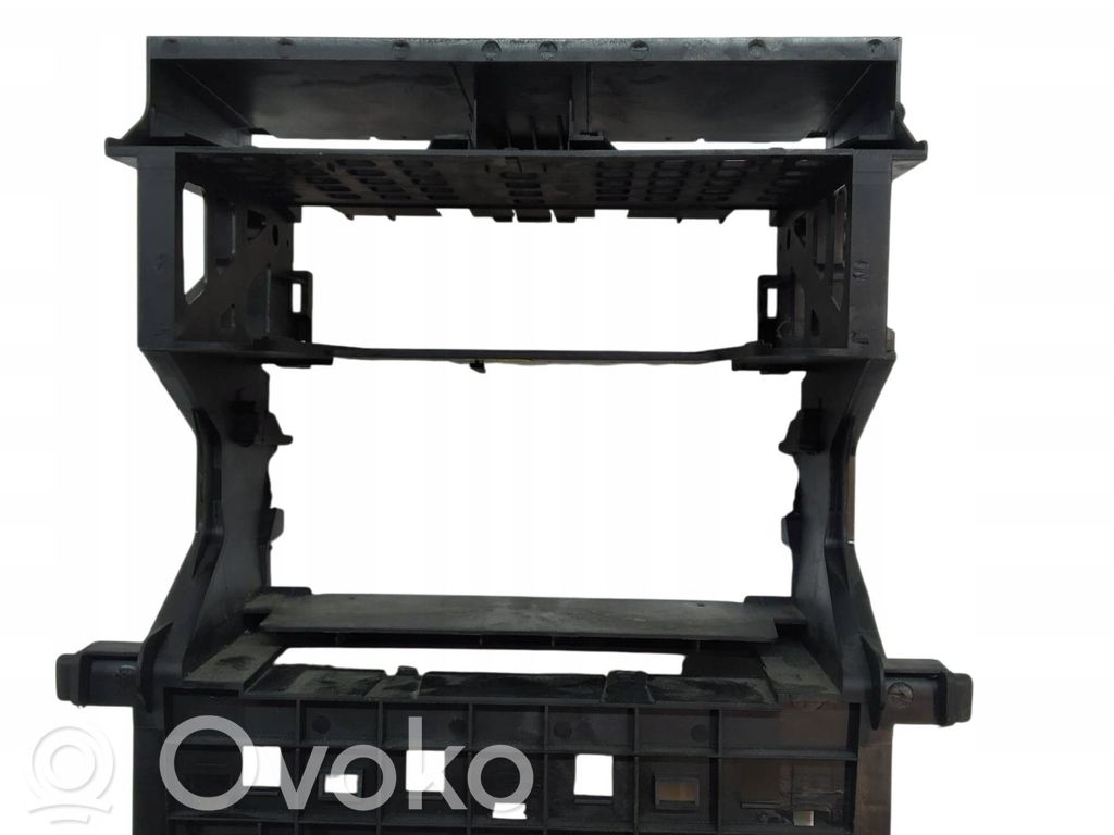 Audi A4 S4 B6 8E 8H Rămă unitate radio/GPS 