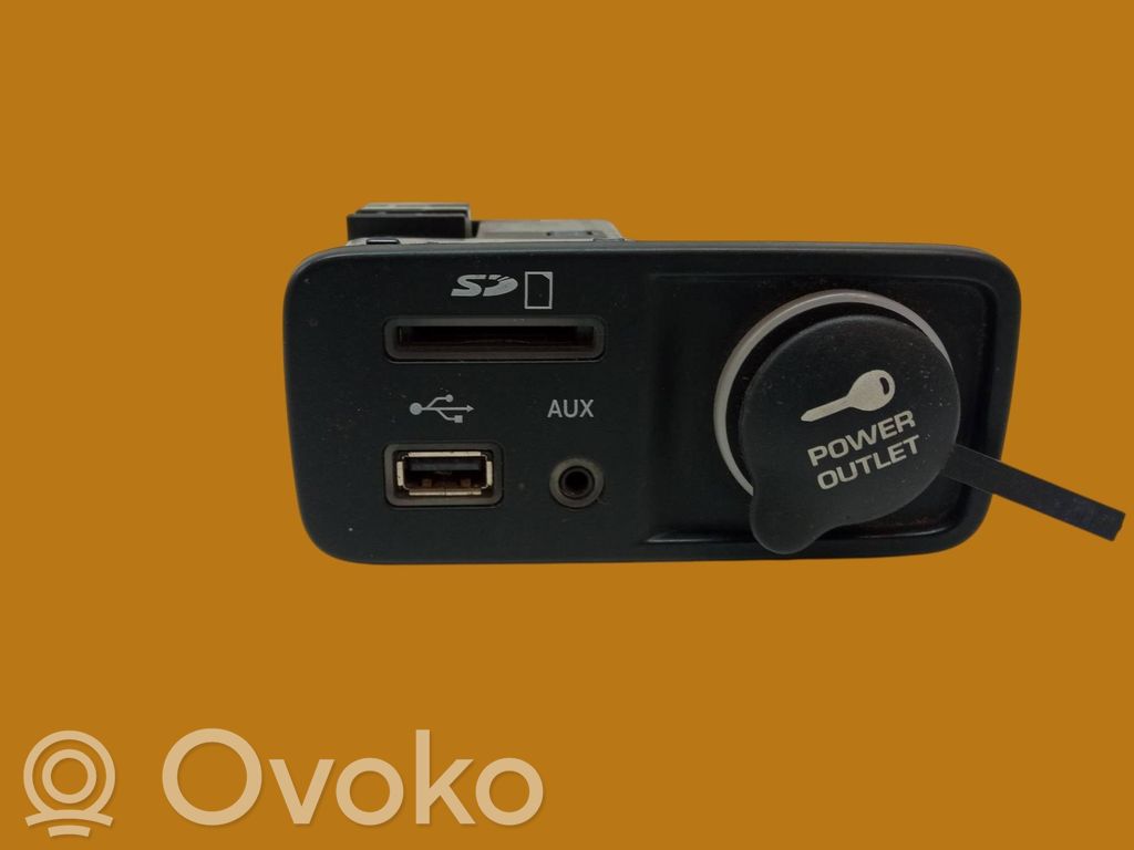 Jeep Cherokee KL Enchufe conector USB 