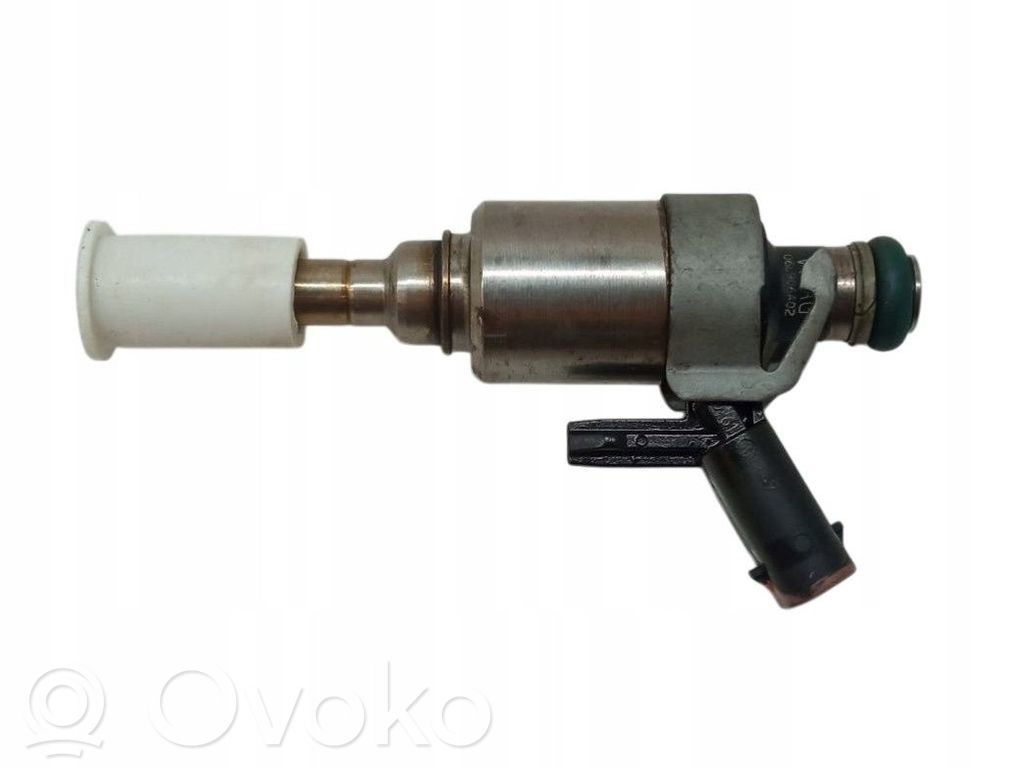 Skoda Superb B8 (3V) Inyector de combustible 