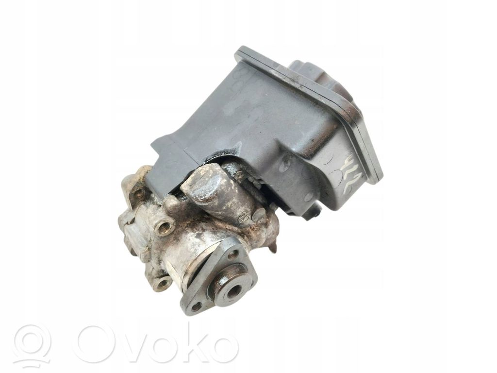 BMW 3 E46 Vairo stiprintuvo siurblys 