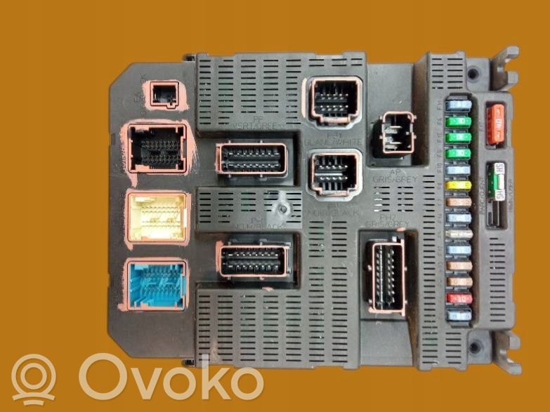 Peugeot 207 BSM Control unit 