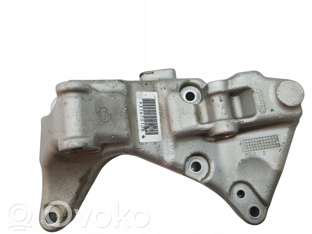 Volvo S60 Altra parte del vano motore 