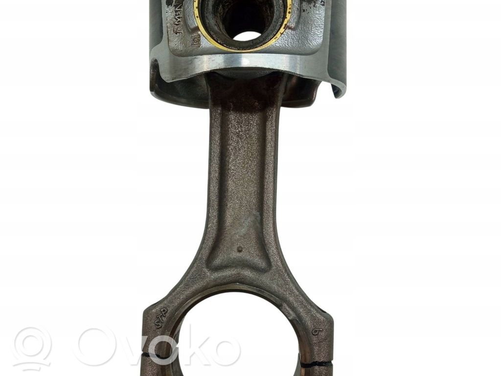 BMW 7 G11 G12 Pistón con biela 