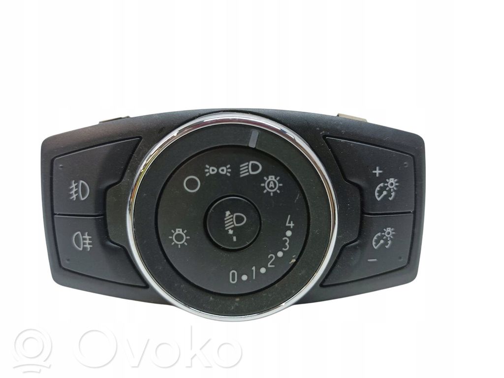 Ford Turneo Courier Interruptor de luz 