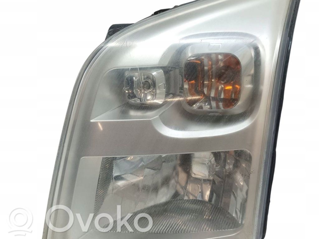 Ford Transit Phare frontale 