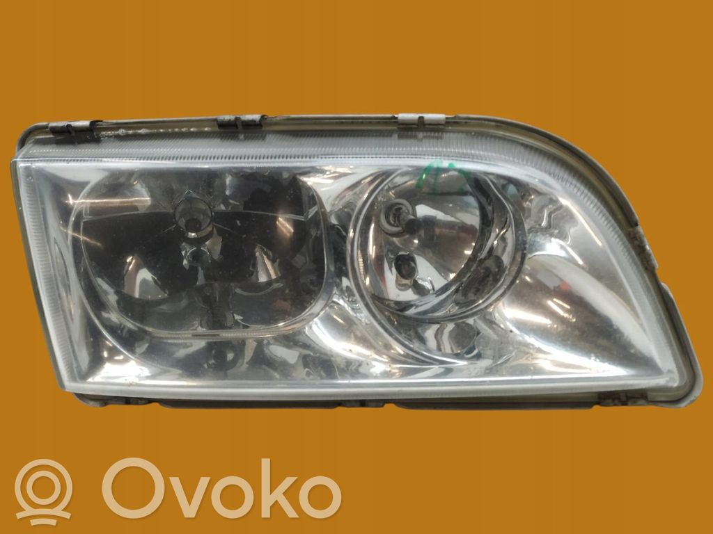 Volvo S40, V40 Etu-/Ajovalo 