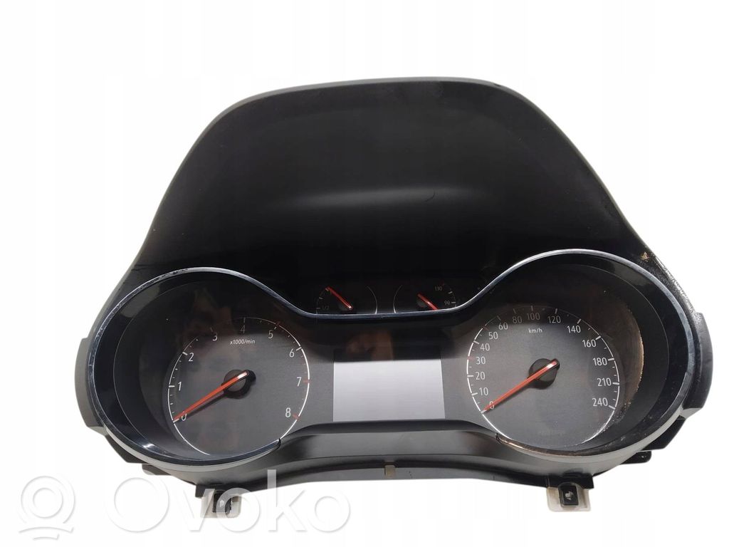 Opel Corsa F Geschwindigkeitsmesser Cockpit