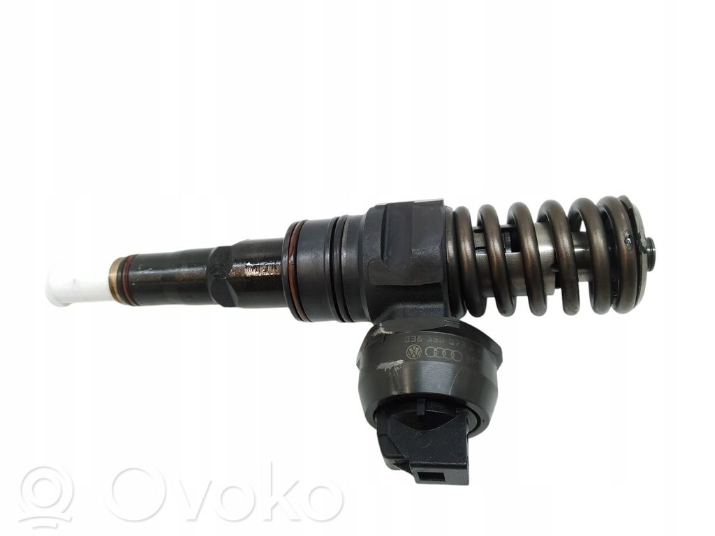 Audi A4 S4 B6 8E 8H Polttoainesuutin