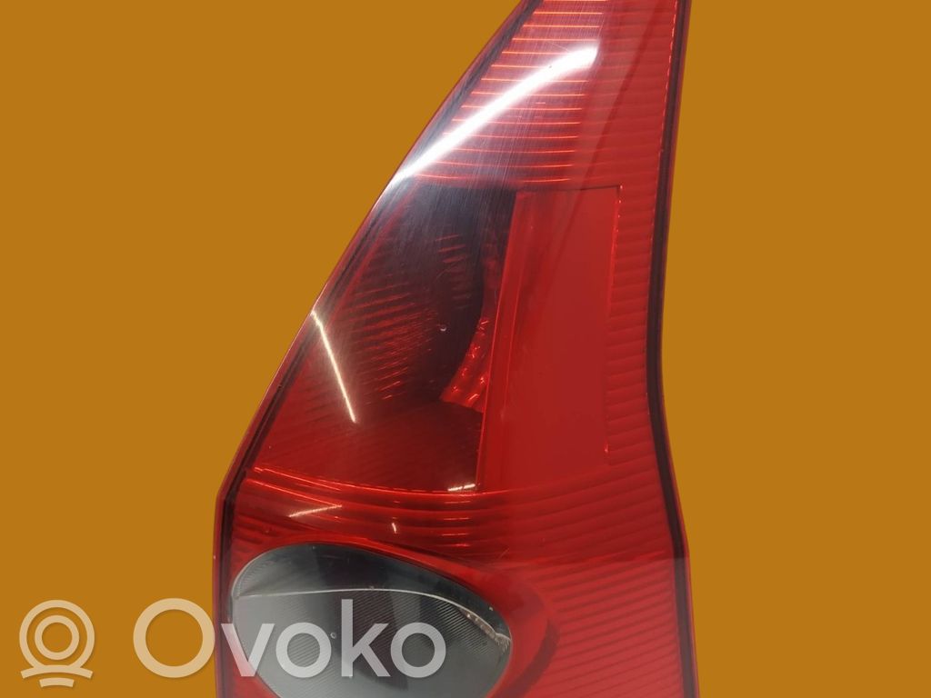 Renault Megane II Задний фонарь в кузове 