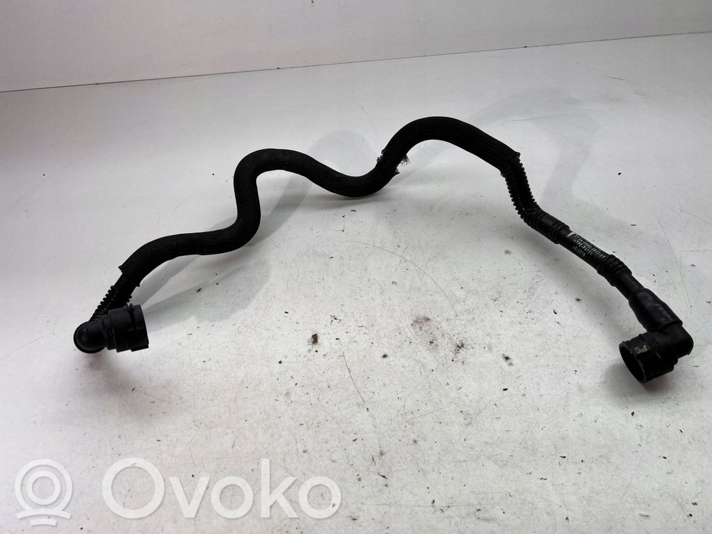 Engine coolant pipe/hose   1472610
