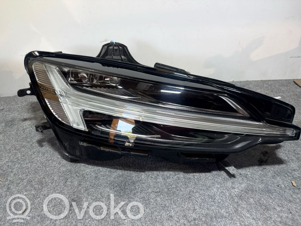 Volvo V60 Phare frontale 