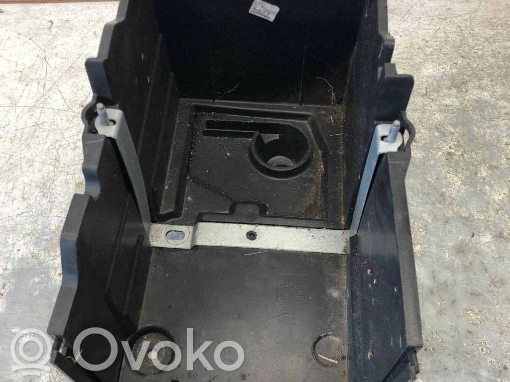 Ford Kuga II Akumuliatoriaus dėžė 
