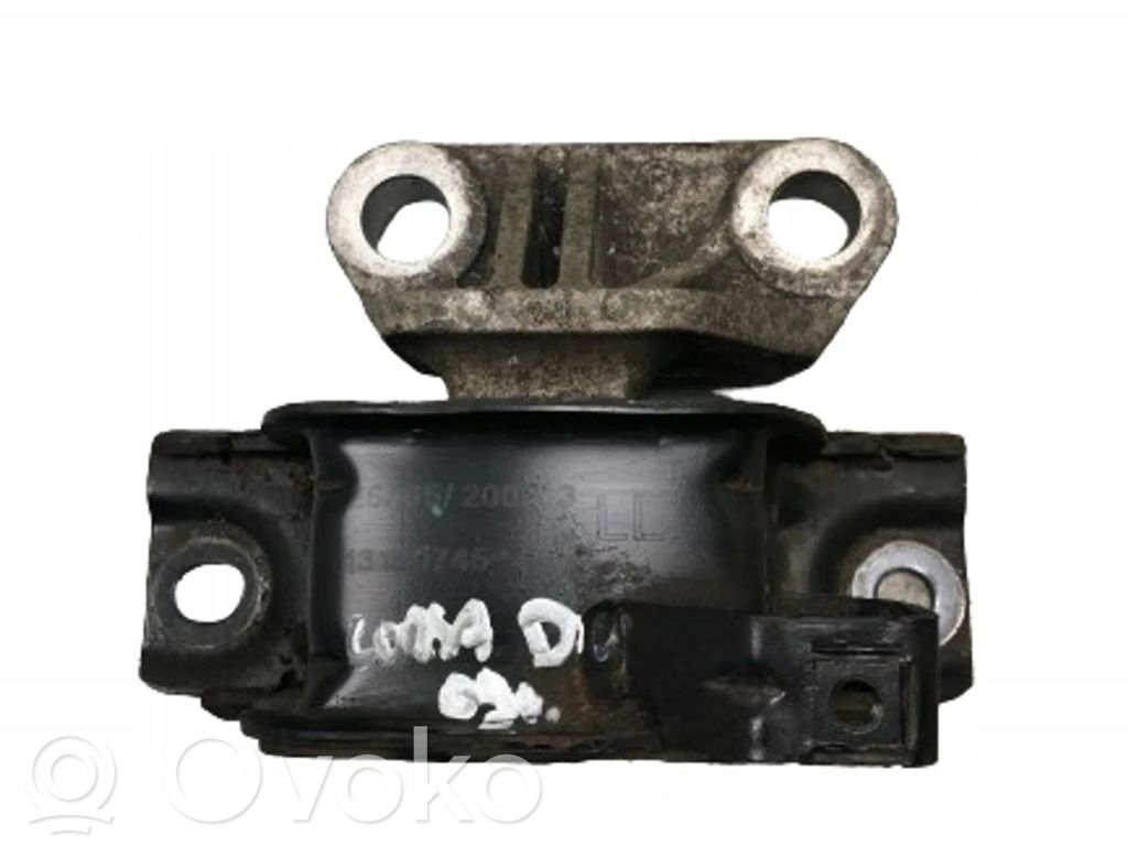 Opel Corsa D Engine mount bracket 