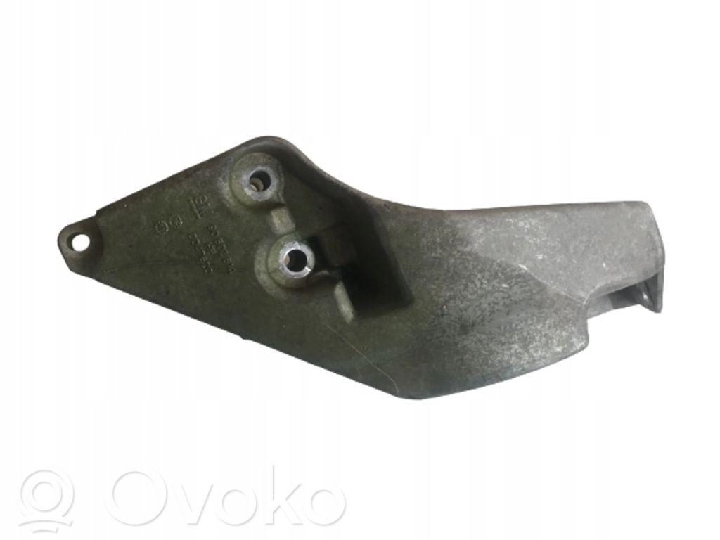 Opel Vectra B Engine mounting bracket 
