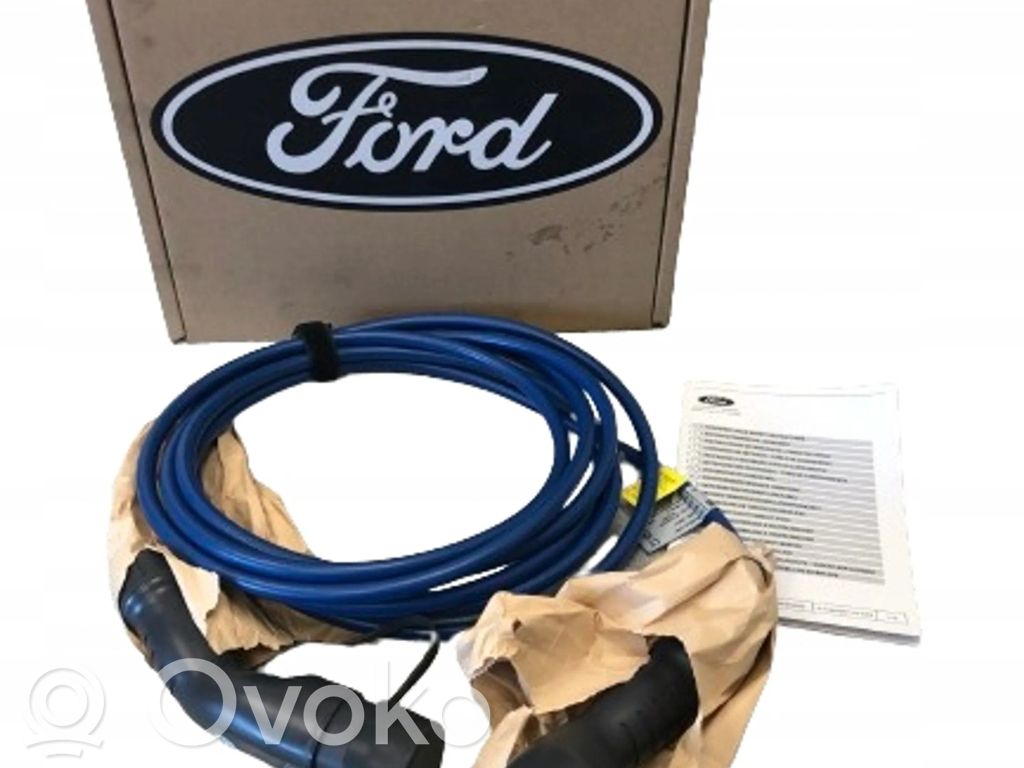 Ford Kuga III Câble de recharge voiture électrique 