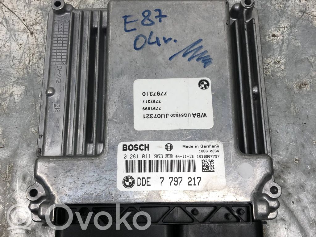 BMW 1 E81 E87 Moottorin ohjainlaite/moduuli (käytetyt) 