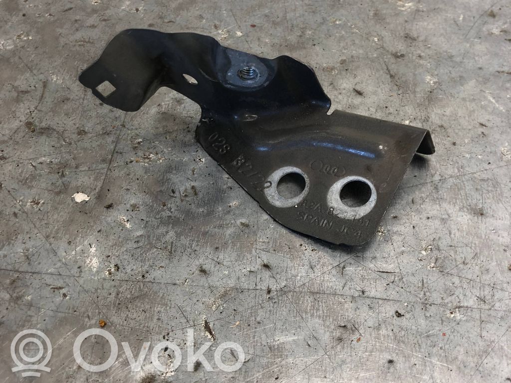 Audi A1 Fender mounting bracket 