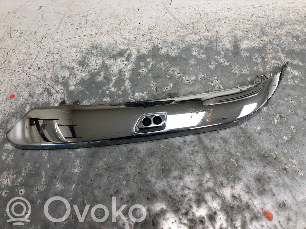Chrysler 300 - 300C Front bumper splitter molding 