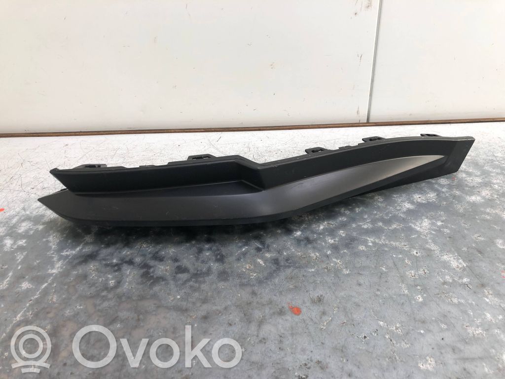 BMW M4 G82 G83 Listwa pod lampę tylną 