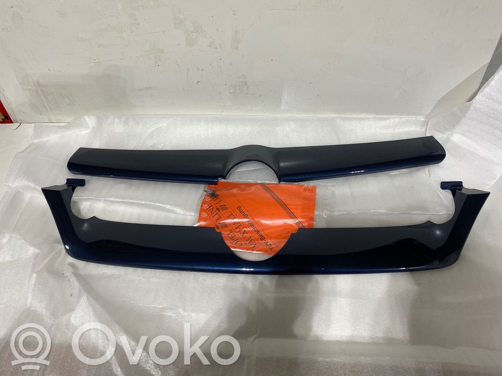 Opel Corsa C Kühlergrill 