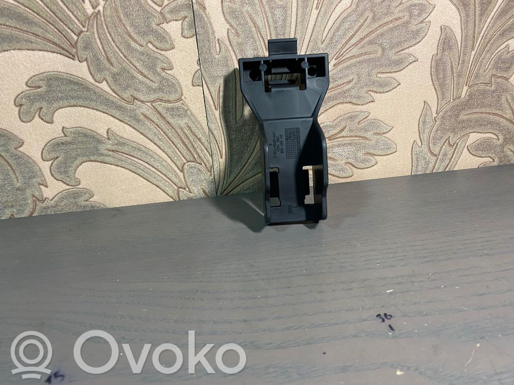 Opel Vectra C Uchwyt / Mocowanie zderzaka tylnego 