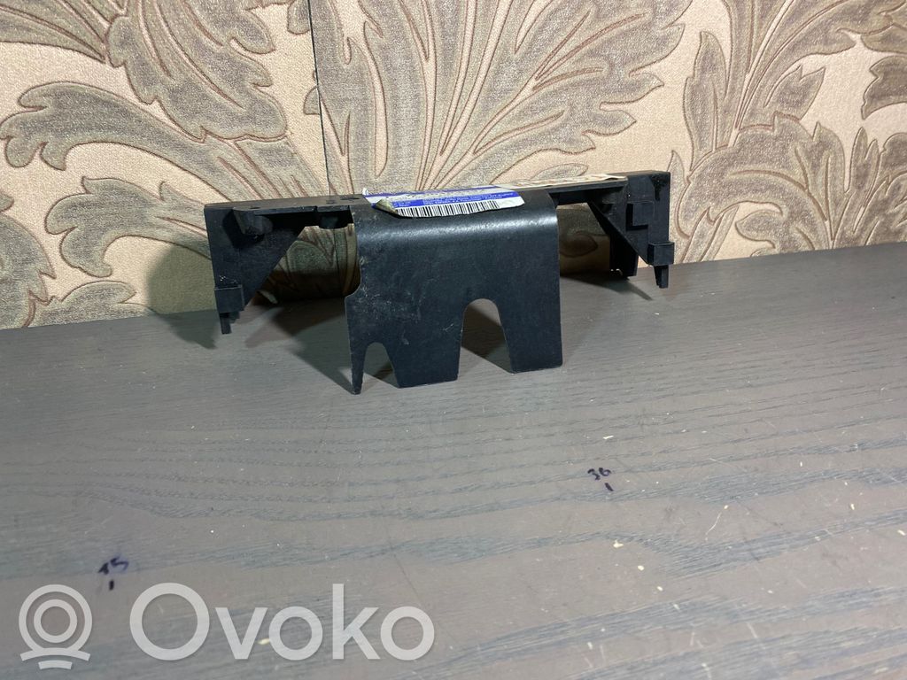 Opel Corsa B Fuse box cover 