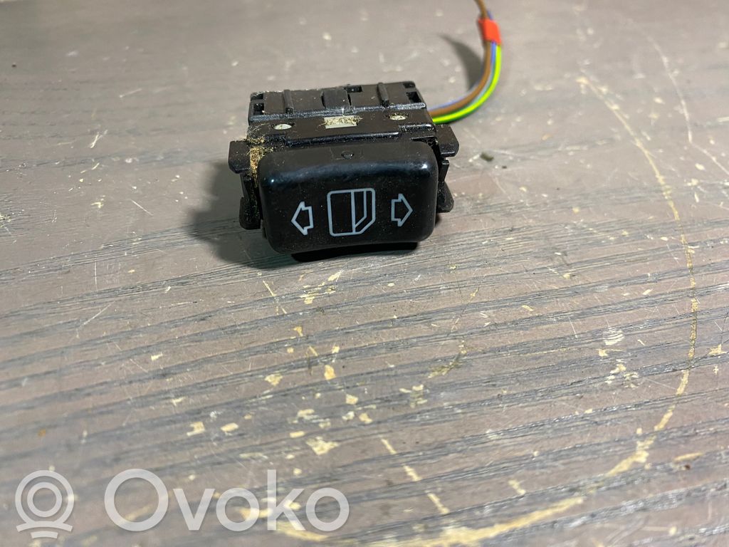 Mercedes-Benz E W124 Electric window control switch 