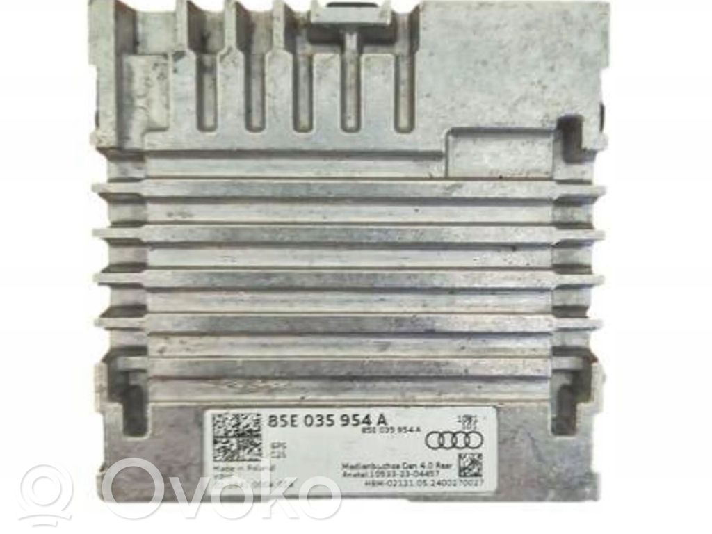 Audi A5 8T 8F Skaņas pastiprinātāja turētājs / stiprinājums 