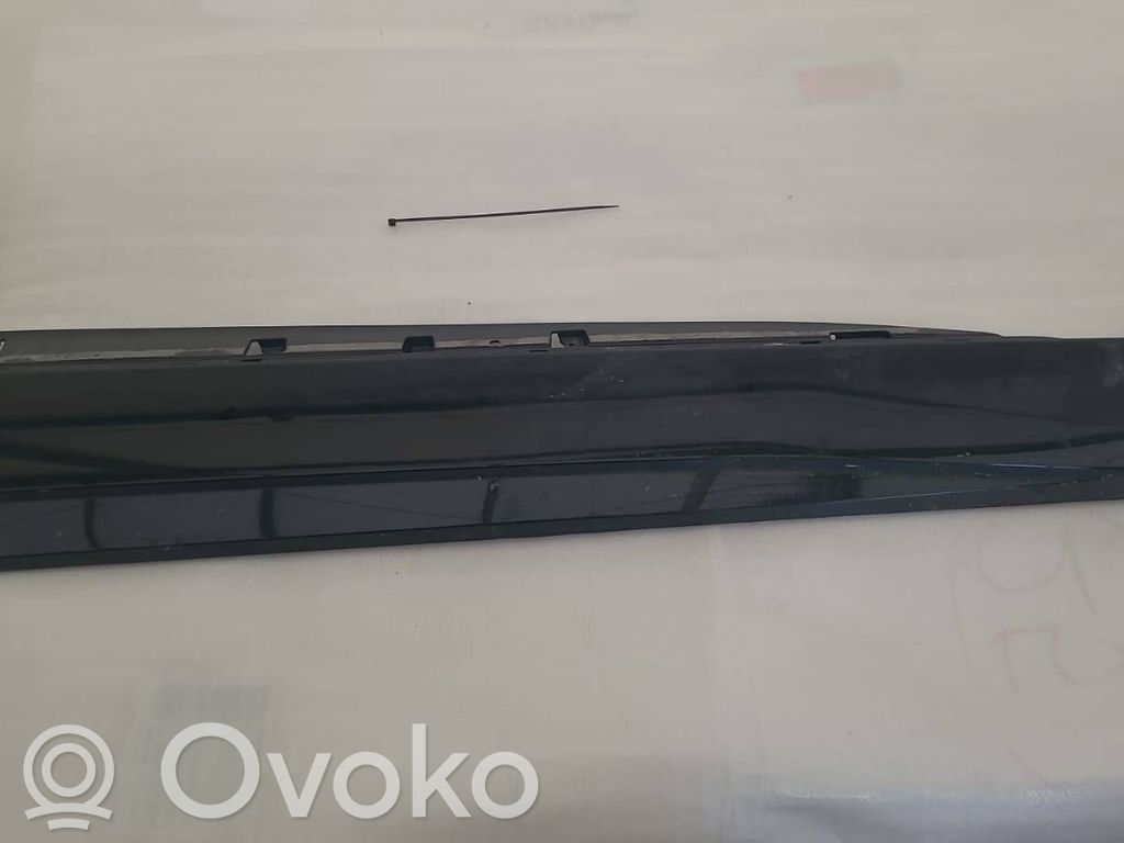 Audi Q3 8U Listwa drzwi przednich 