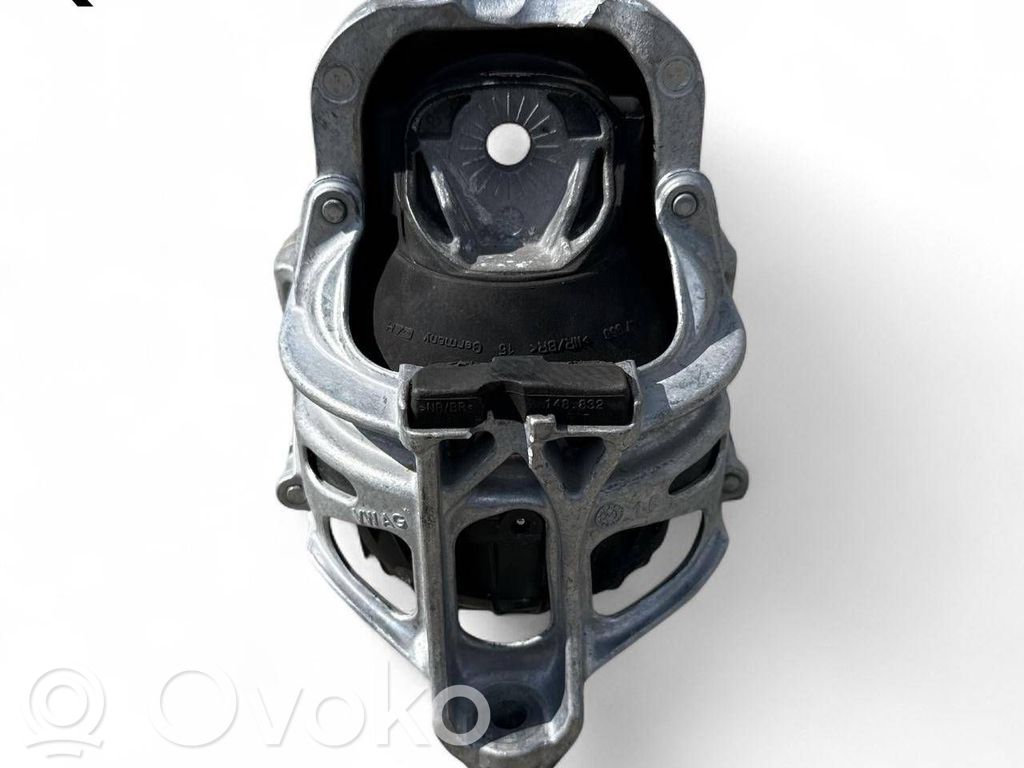 Audi Q7 4M Engine mount vacuum valve 