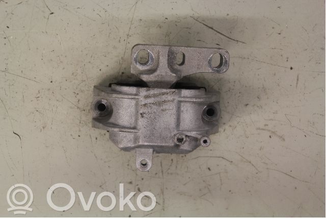 Volkswagen Jetta V Engine mounting bracket 