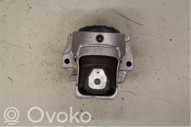 Audi A4 S4 B8 8K Engine mounting bracket 