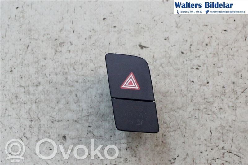 Audi Q3 8U Botón interruptor de luz de peligro 
