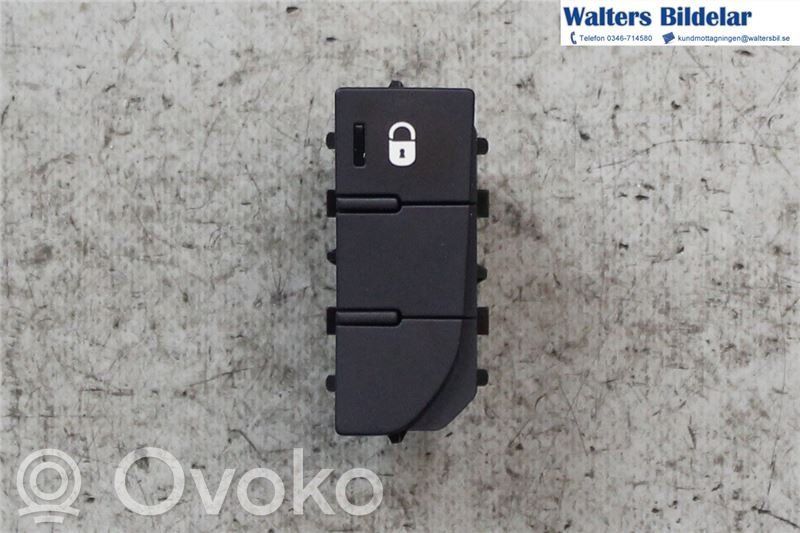 Citroen C5 Central locking switch button 