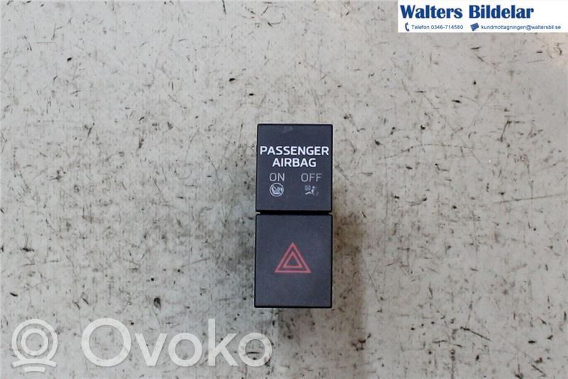 Skoda Octavia Mk3 (5E) Botón interruptor de luz de peligro 
