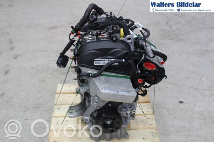 Variklis   04C100032EX,CHZB