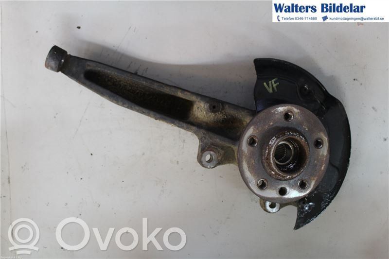 Volkswagen Amarok Zwrotnica koła przedniego 