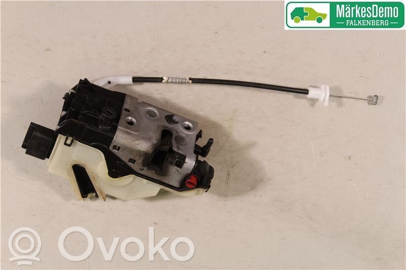 Peugeot 208 I Zamek drzwi tylnych 