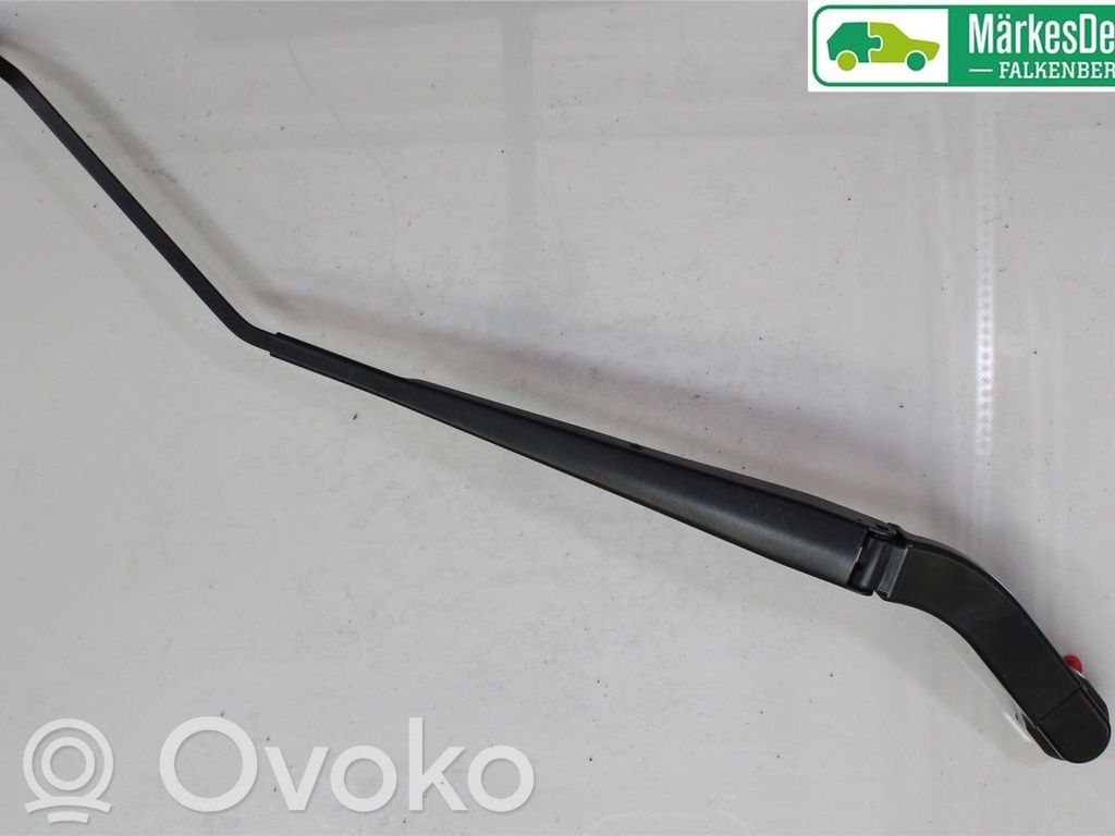 Land Rover Discovery Sport Front wiper blade arm 