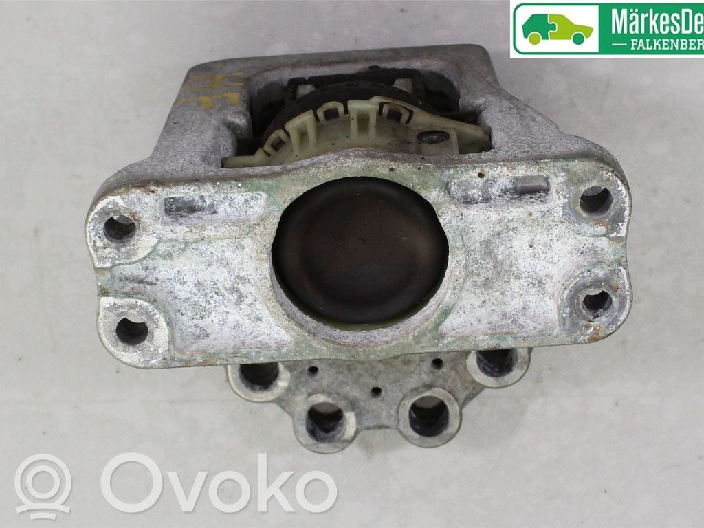 Engine mounting bracket   2009954,GK216F012CC,GK216F012CC