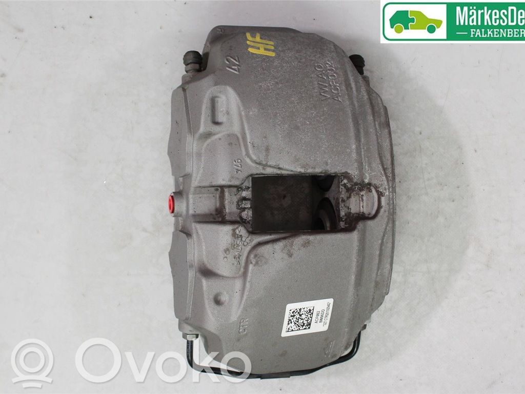Audi A4 S4 B9 8W Zacisk hamulcowy przedni 