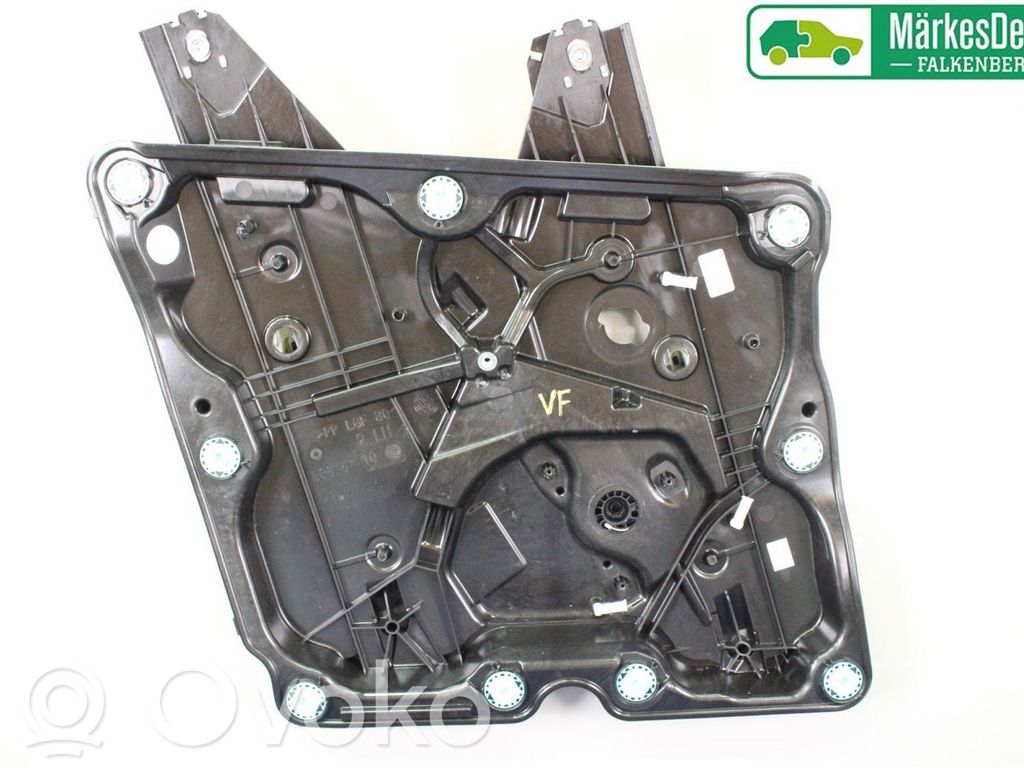 Volkswagen Golf VIII Macara geam față fără motor 
