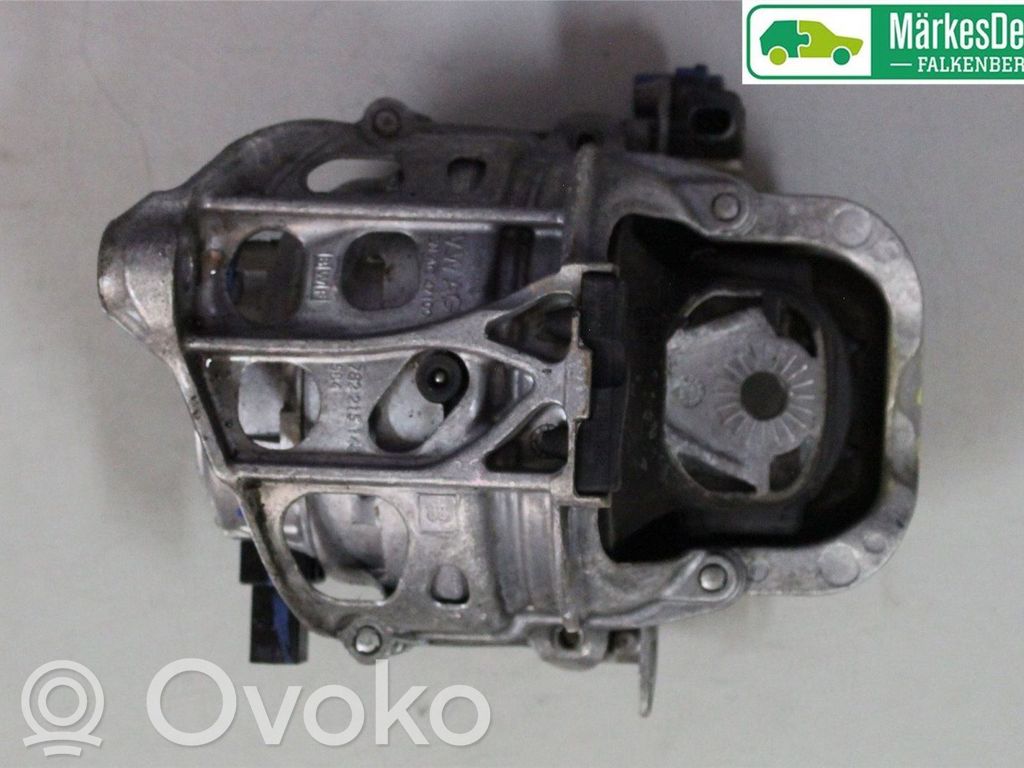 Audi Q8 Engine mounting bracket 