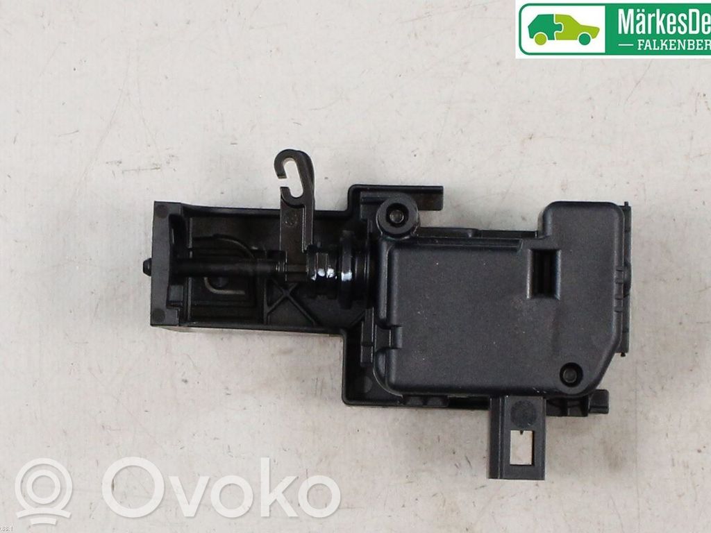 Mercedes-Benz E W212 Serratura del tappo del serbatoio del carburante