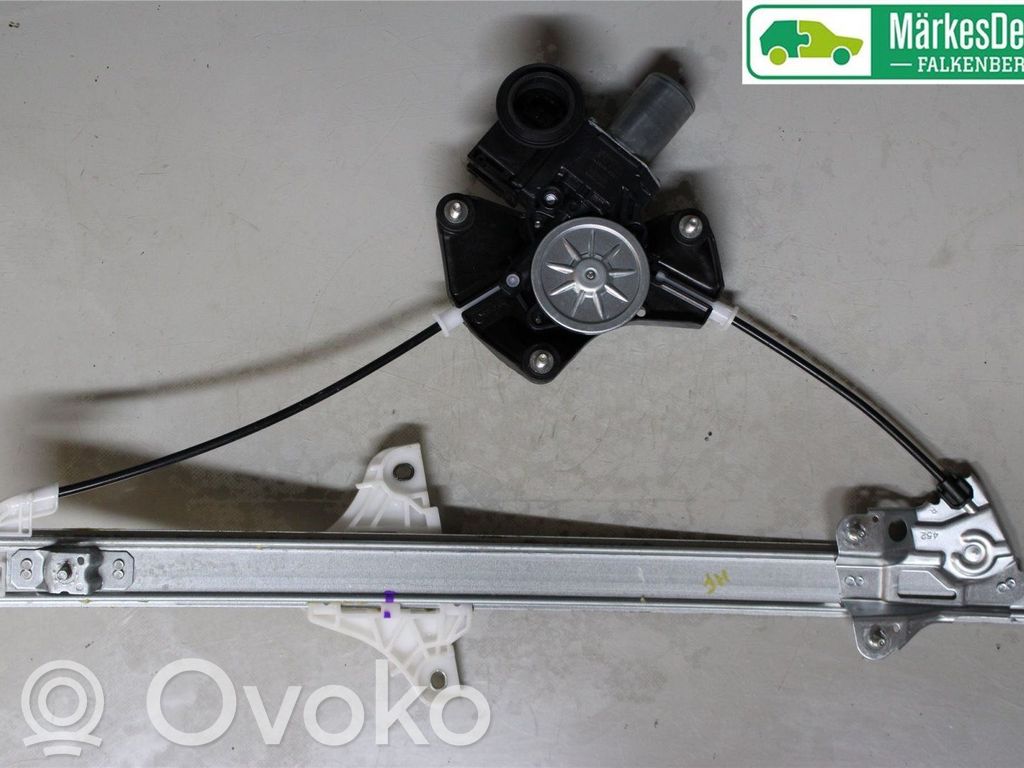 Toyota Yaris XP210 Macara ușă față cu motor