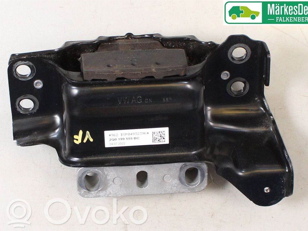 Volkswagen Taigo Engine mounting bracket 