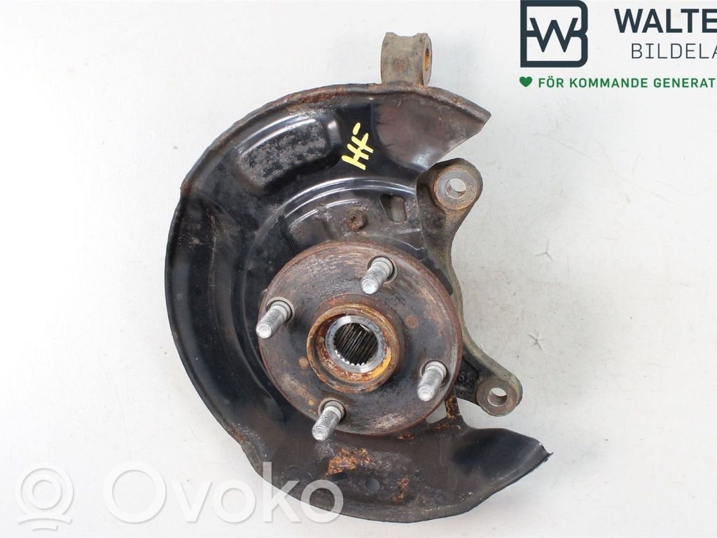 Toyota Yaris Fuzetă butuc roată față